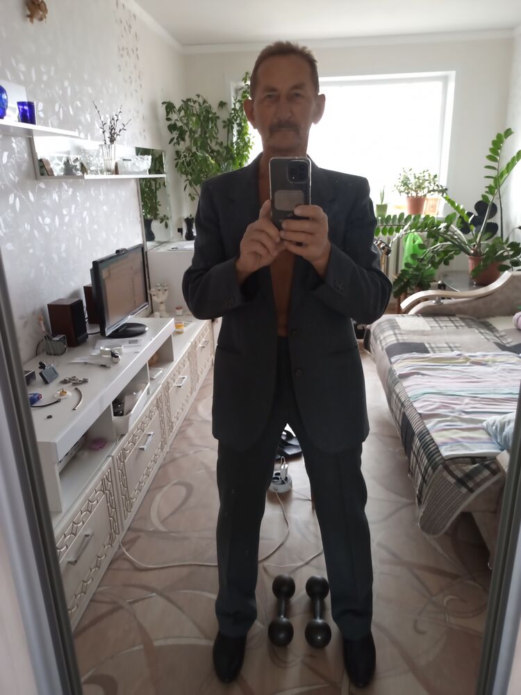  37430229  , 73 ,    