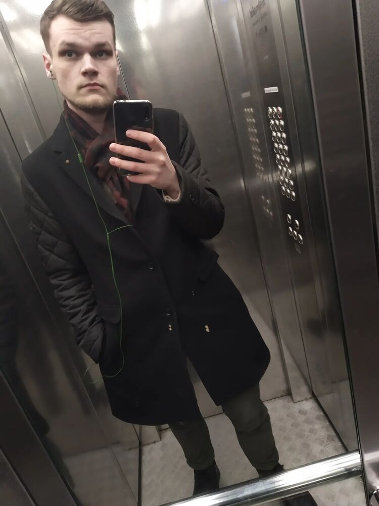  52299199  Vladislav, 28 ,    -