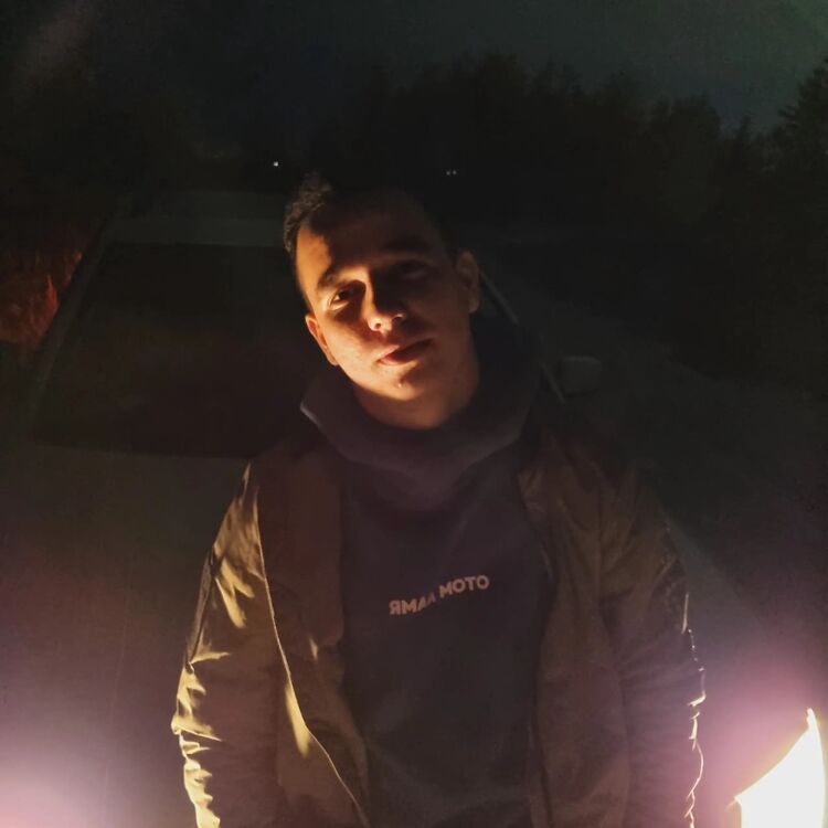  39676789  , 24 ,    