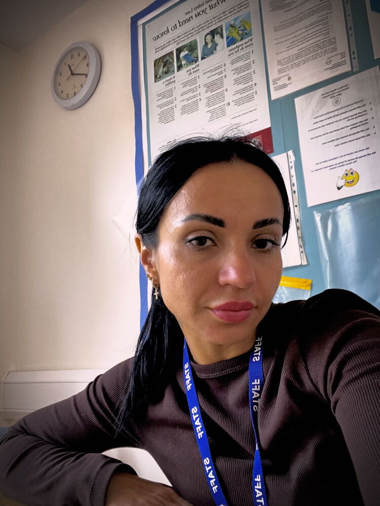  Lambeth,   Tina, 31 ,   ,   