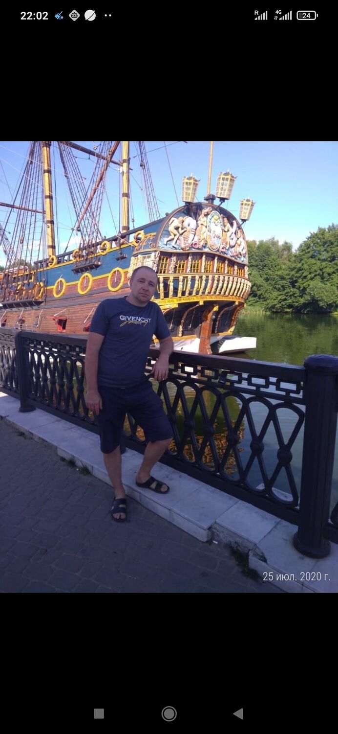  ,   Sergey, 44 ,   ,   