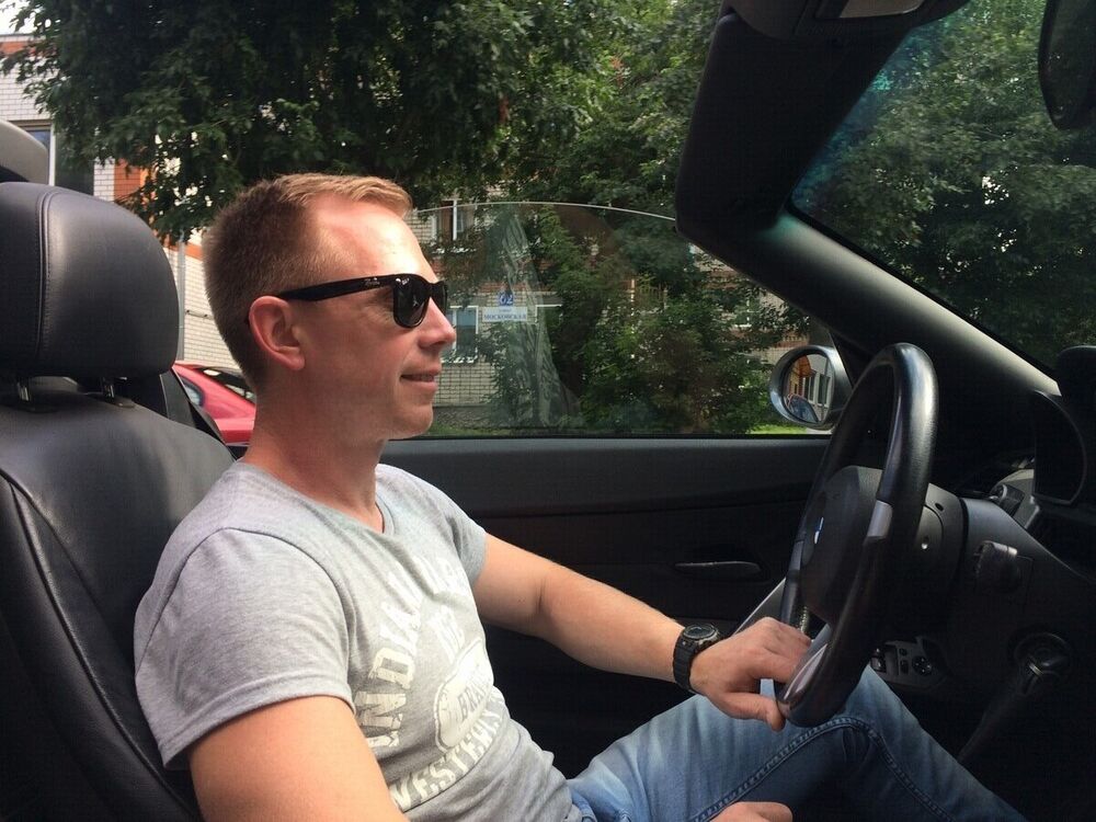  ,   Igor, 40 ,   ,   , c 