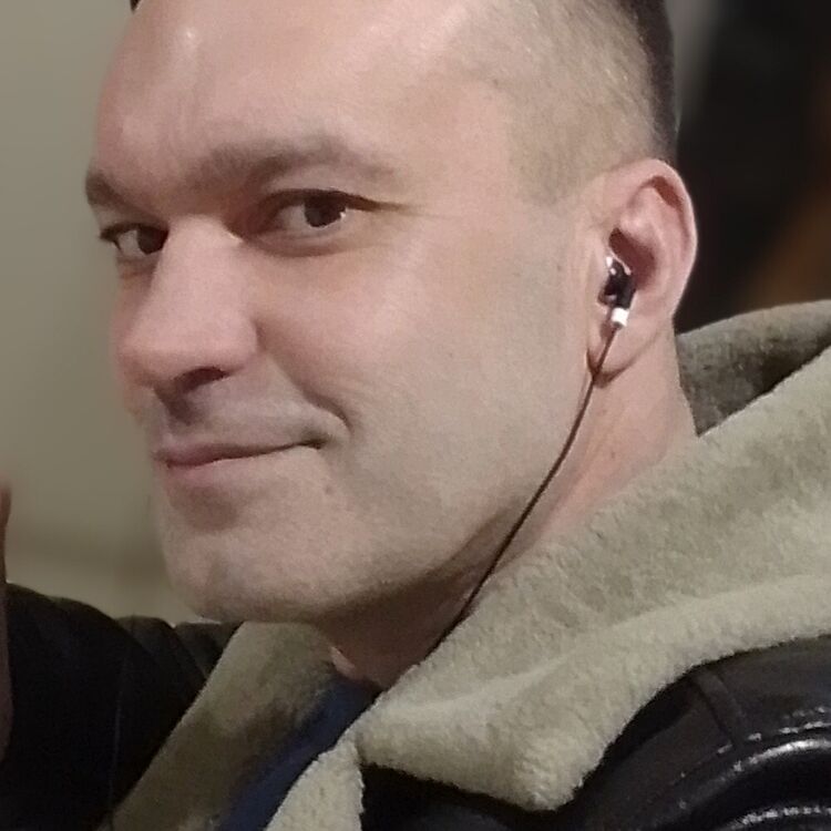  45081849  Oleg, 46 ,    