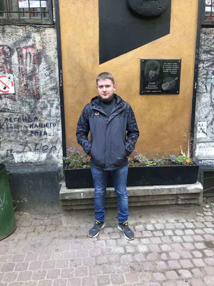  48776239  , 40 ,    -