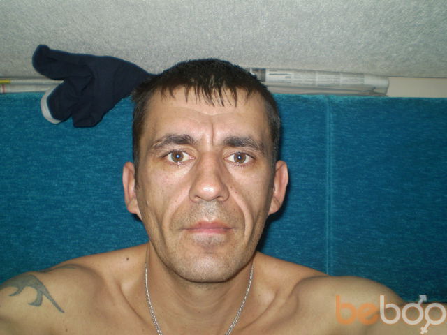  1372219  Ivan, 43 ,    