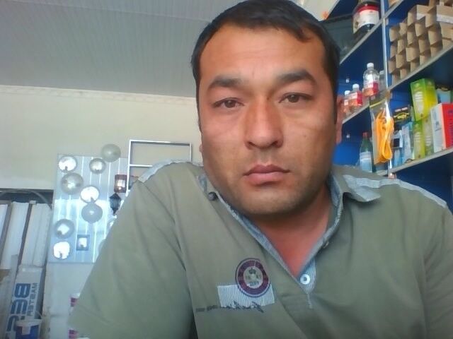  -,   Abdurahmon, 44 ,   