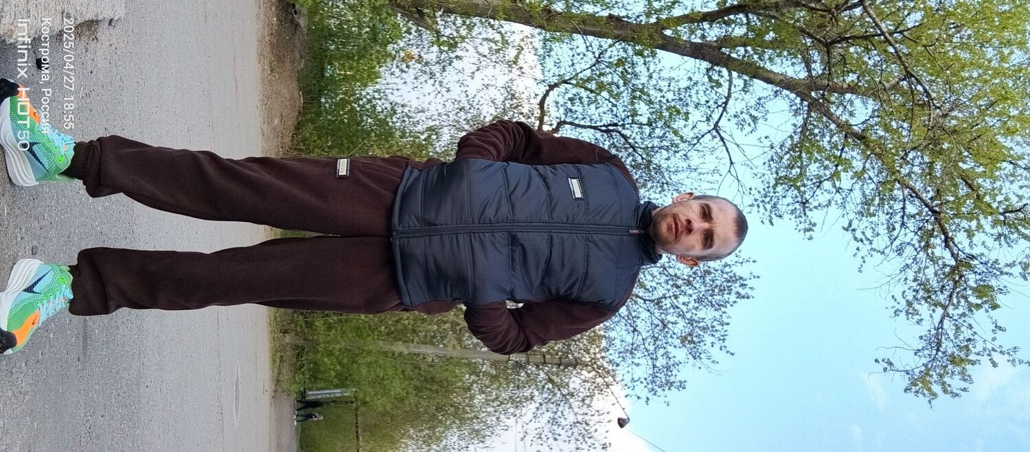  51205759  Artyom, 31 ,    