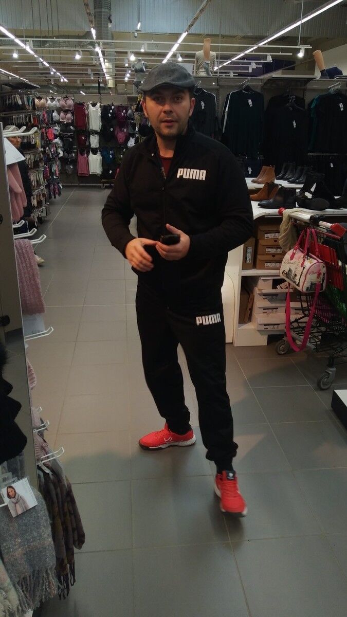 ���� 19328749 ������� ������, 37 ���, ���� ���������� � ���������