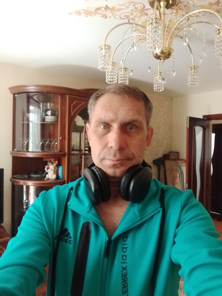  36229219  , 52 ,    