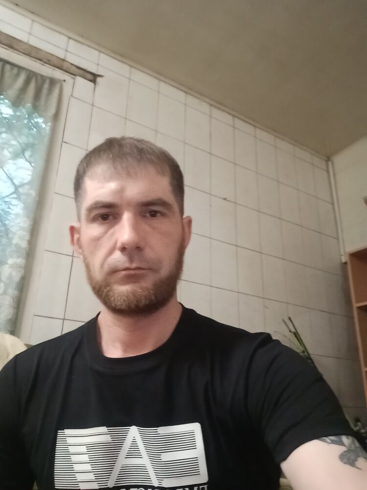  46075419  , 37 ,    