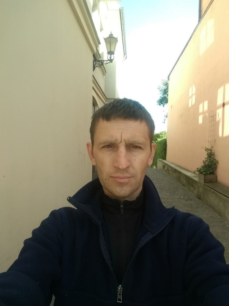  ,   Olek, 44 ,   ,   , c 