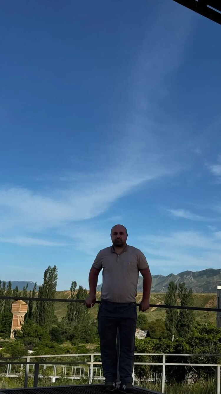  52179489  , 40 ,    -