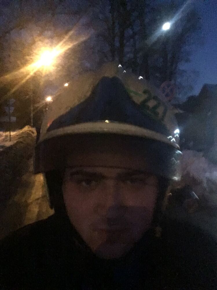  21033219  , 32 ,    