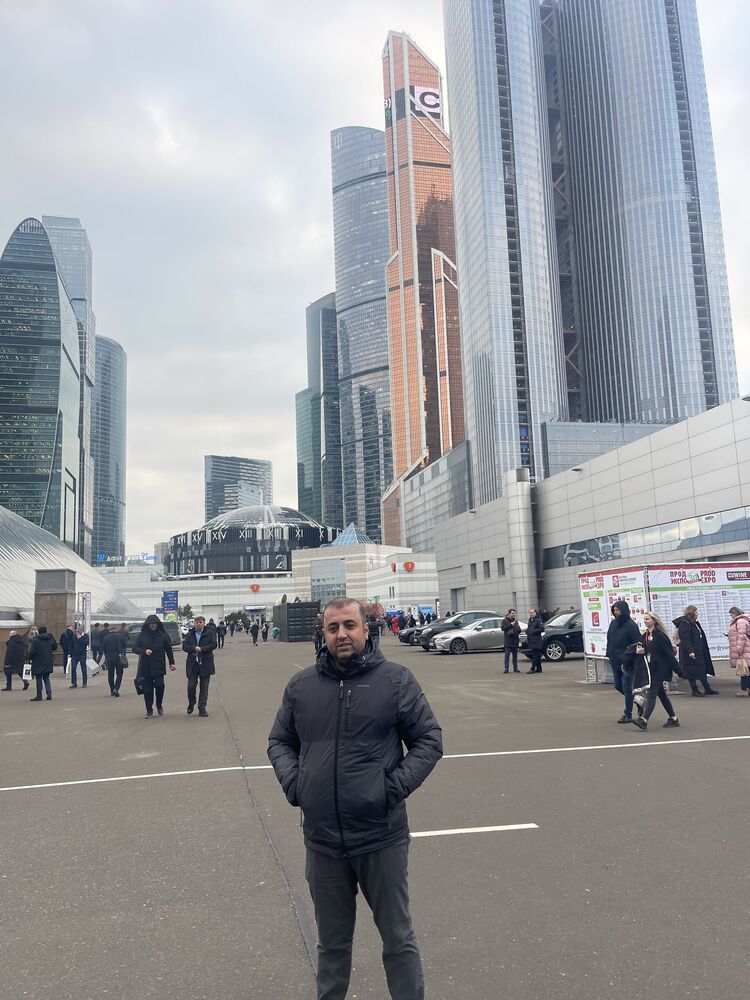  50010799  Turkish Man, 42 ,    