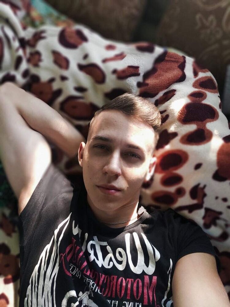  ,   Ilya, 25 ,   ,   