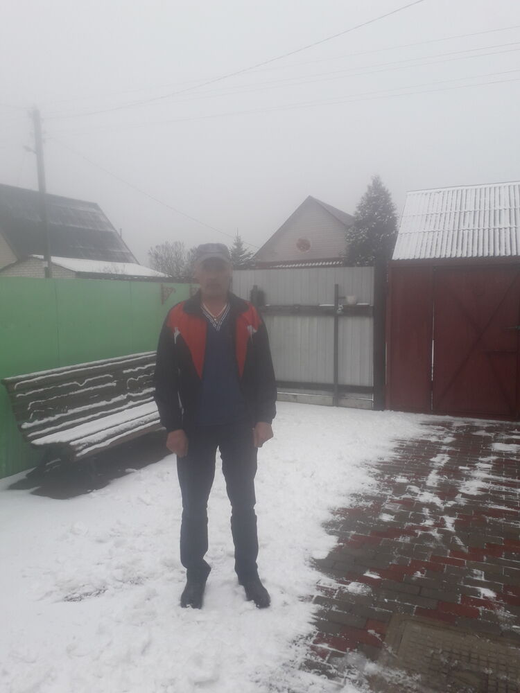 25745359  Vitali, 54 ,    