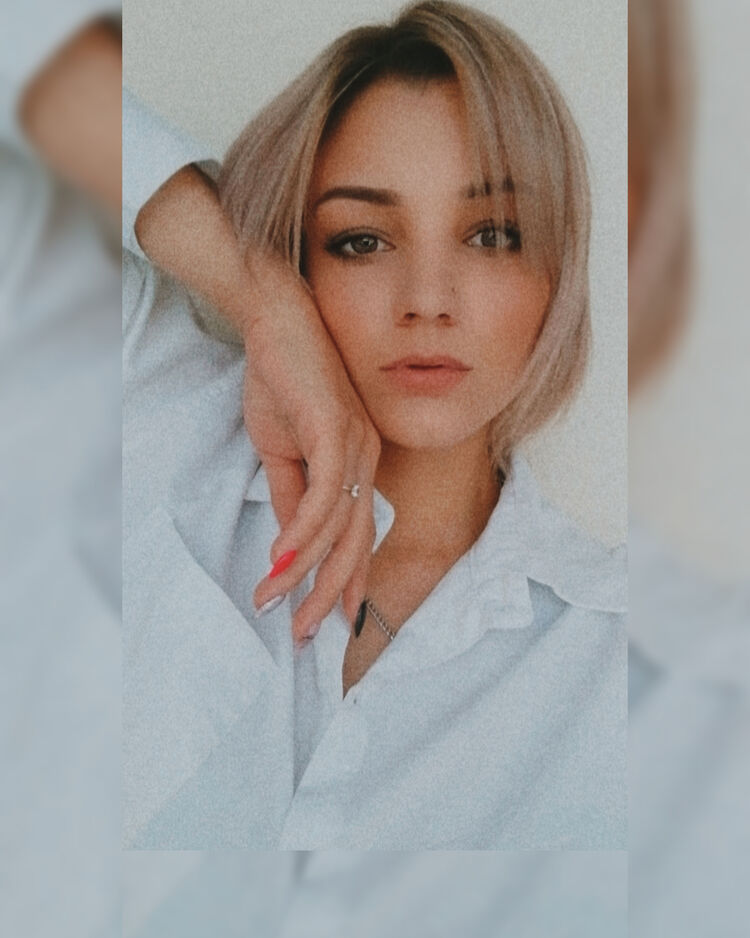  ,   Alexandra, 30 ,   