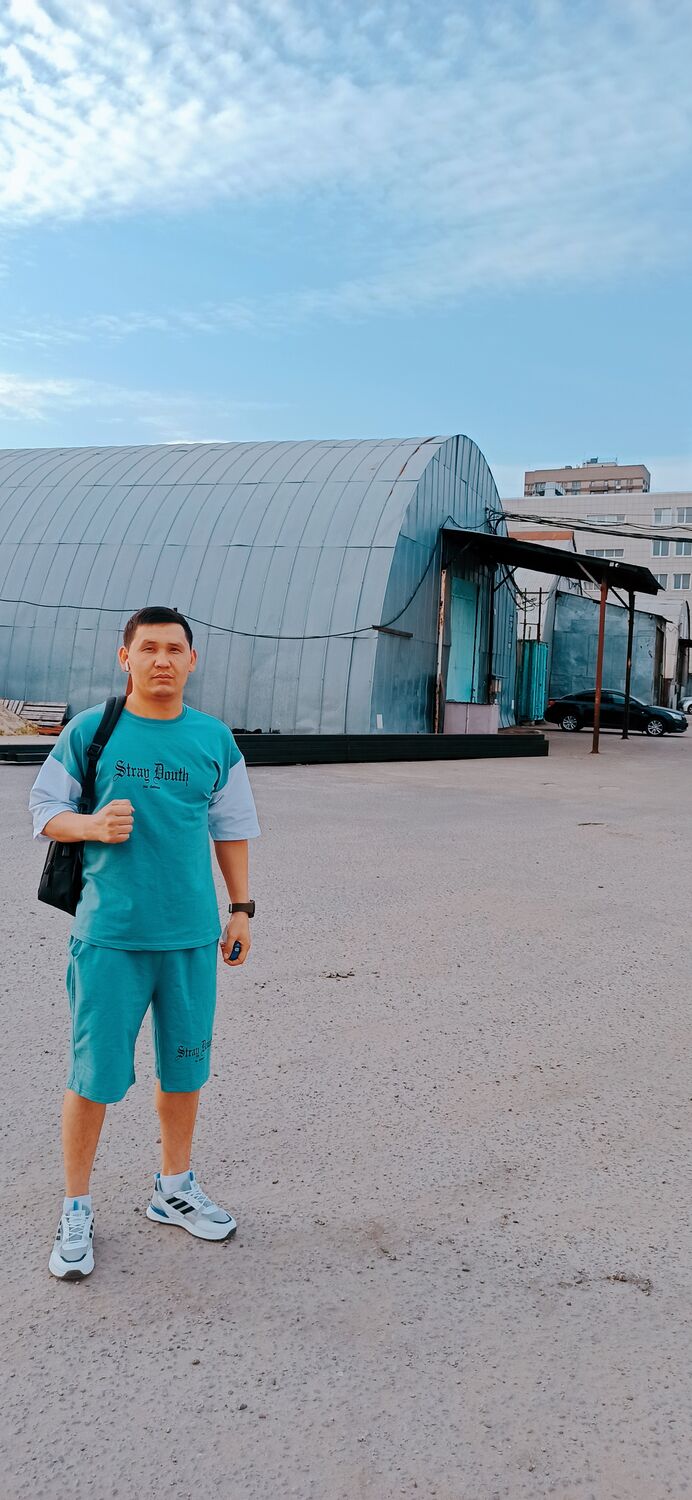  35408189  Aydosik, 29 ,    