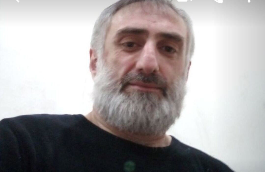  ,   Ysuf, 42 ,   ,   