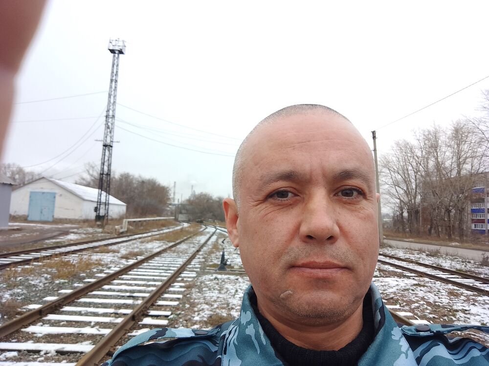  48324679  , 37 ,    