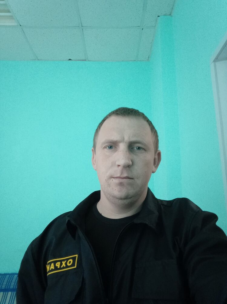  31586709  , 32 ,    