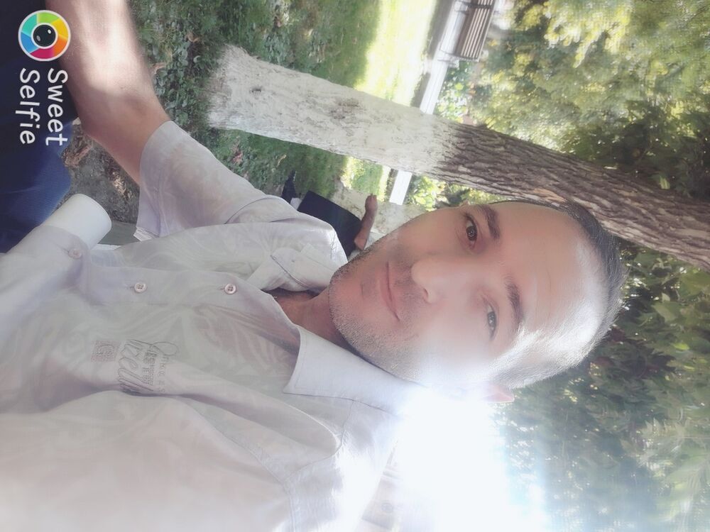  ,   Eduard, 51 ,   