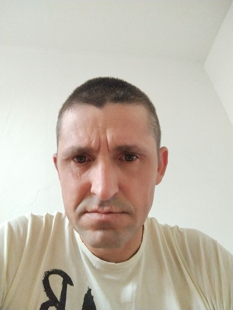  ,   Ghenadie, 42 ,   ,   , c , 