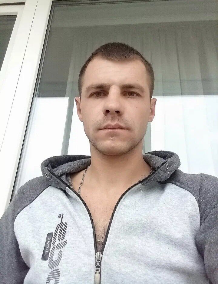  ,   Alex, 33 ,   ,   