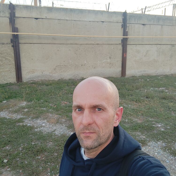  29682329  , 46 ,    