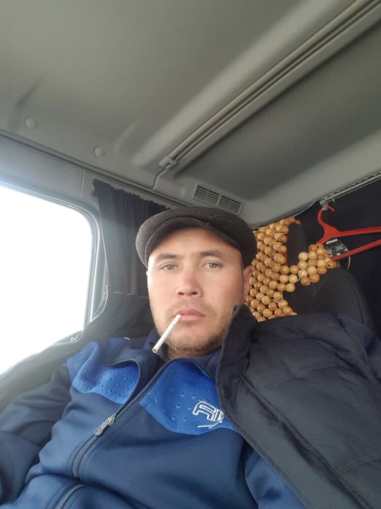 ,   Shuxrat, 44 ,   ,   , c , 