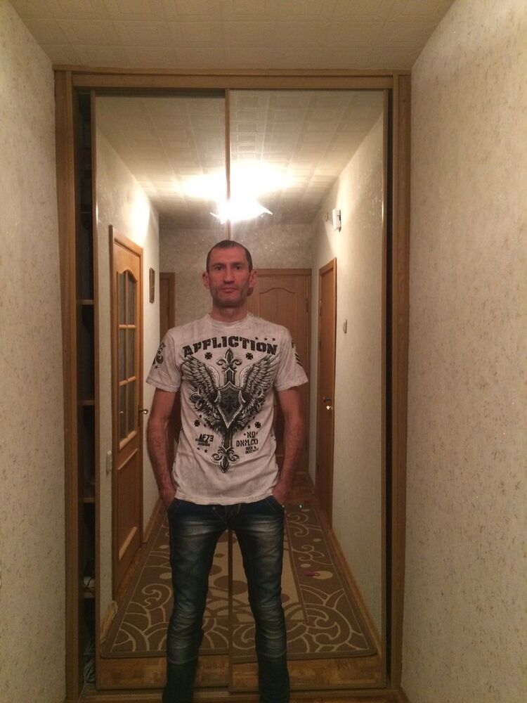  ,   Viktor, 55 ,   