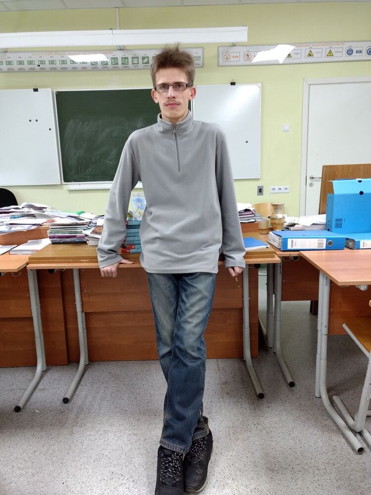  10737699  , 28 ,    -