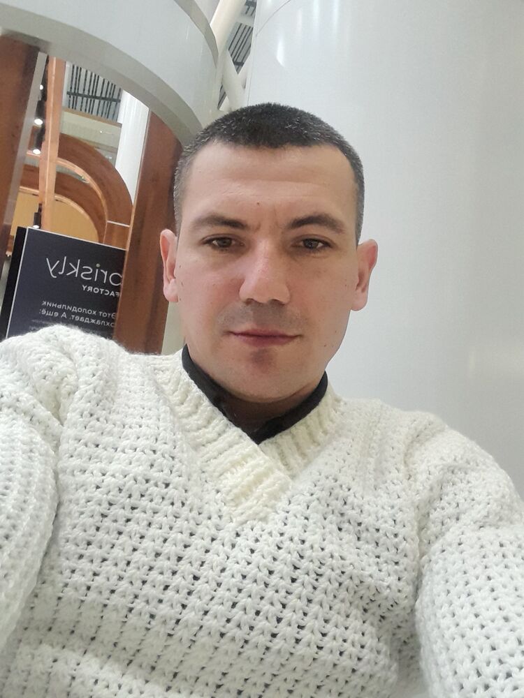  ,   Lawyer, 37 ,   ,   , c , 