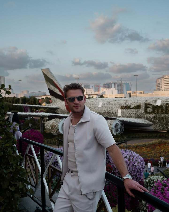  ,   Fernandez, 36 ,   ,   