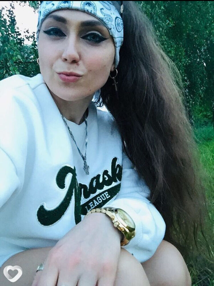  53157889  Kristina, 35 ,    