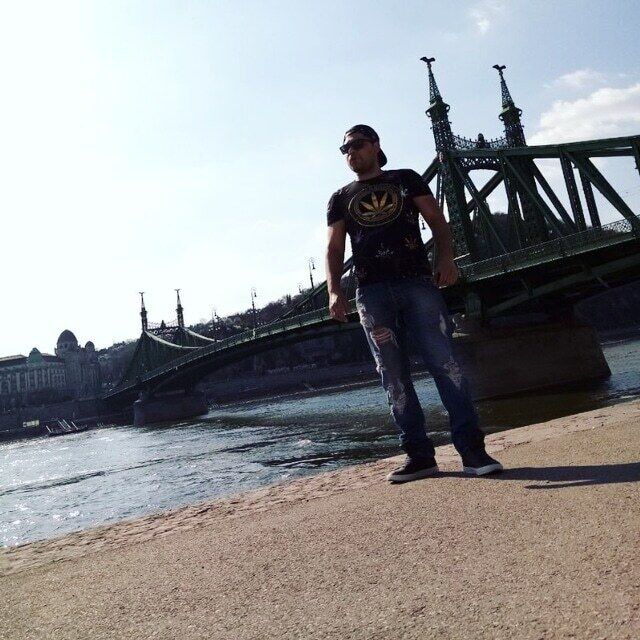 42550719  ˸, 34 ,    