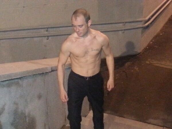  5283659  Sergei, 42 ,    