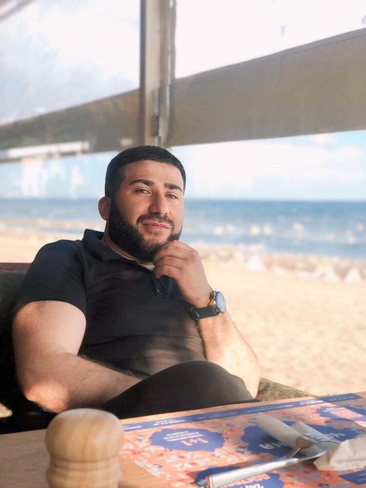  52523899  , 32 ,    -