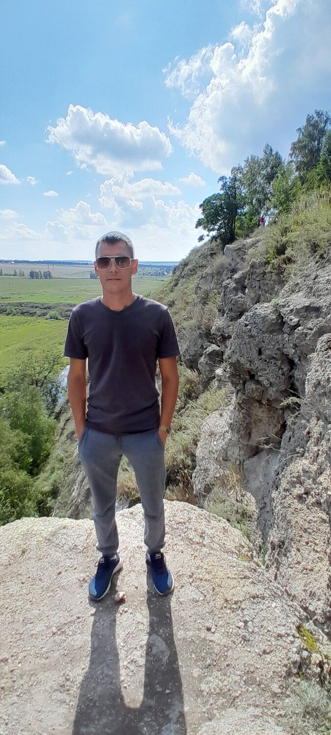  53146219  Radik, 39 ,    