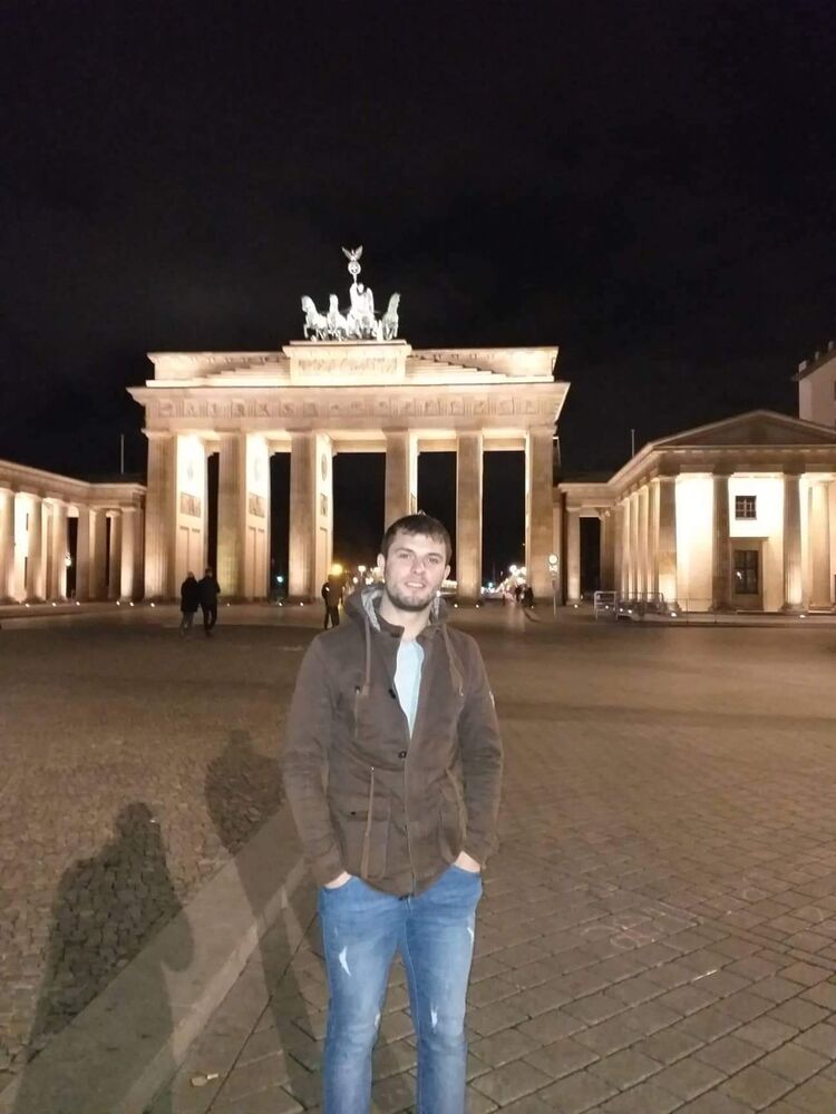  ,   Radu, 32 ,   ,   , c 
