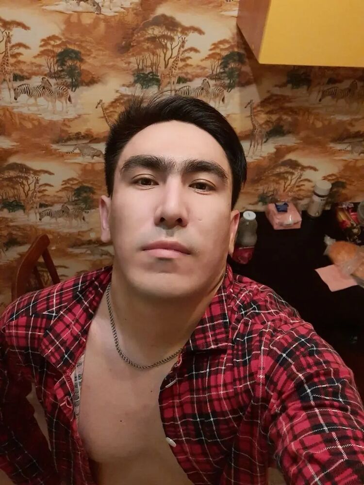  52852519  Yakubov, 30 ,    