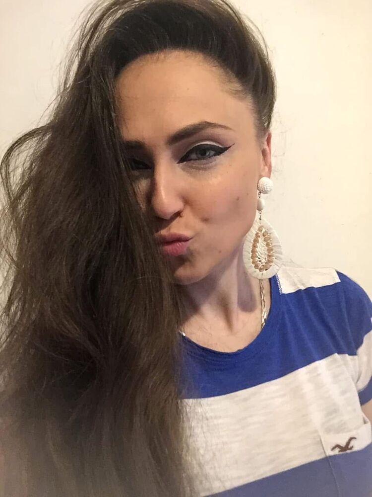  53743569  Kristina, 35 ,    