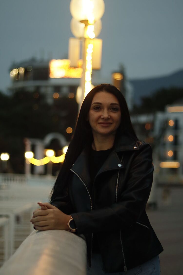  54669799  OKSI, 38 ,    