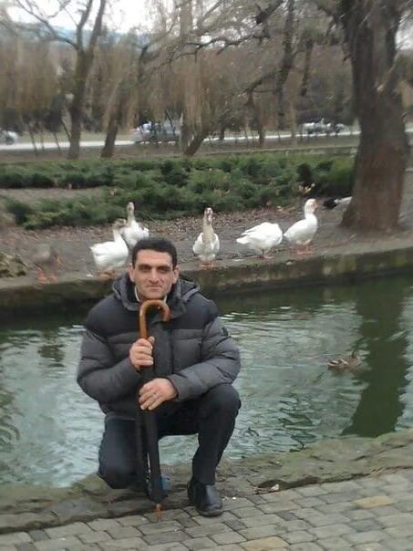  ,   Mikael, 44 ,   ,   