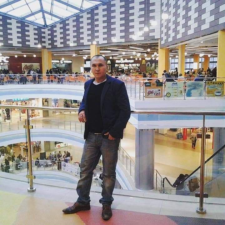  40558089  Tuncay, 40 ,    