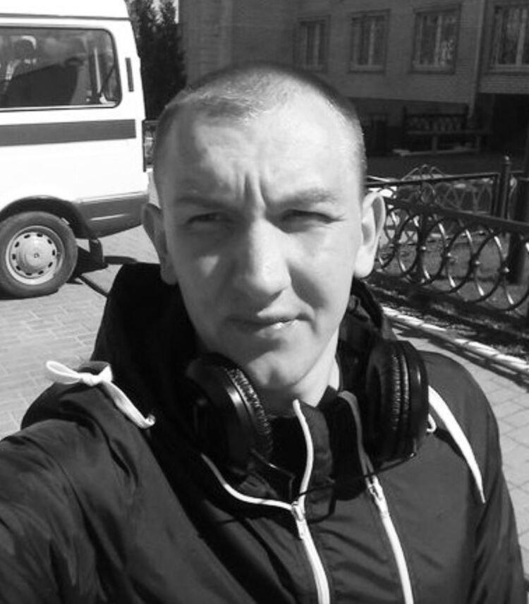 ���� 23182699 ������� ����, 32 ����, ���� ���������� � �����������