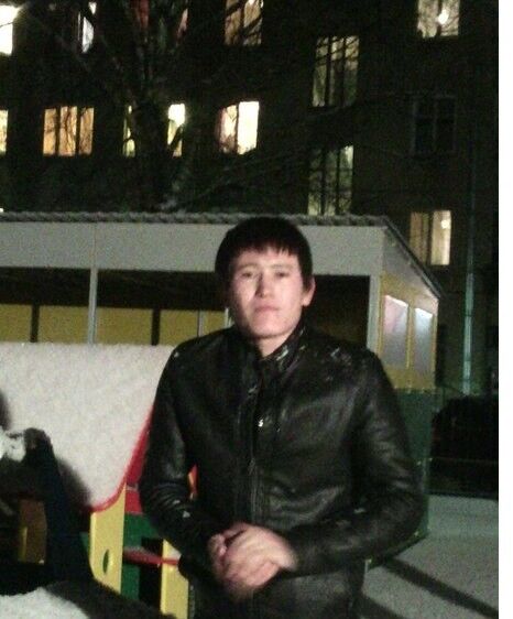  ,   Alisher, 33 ,  