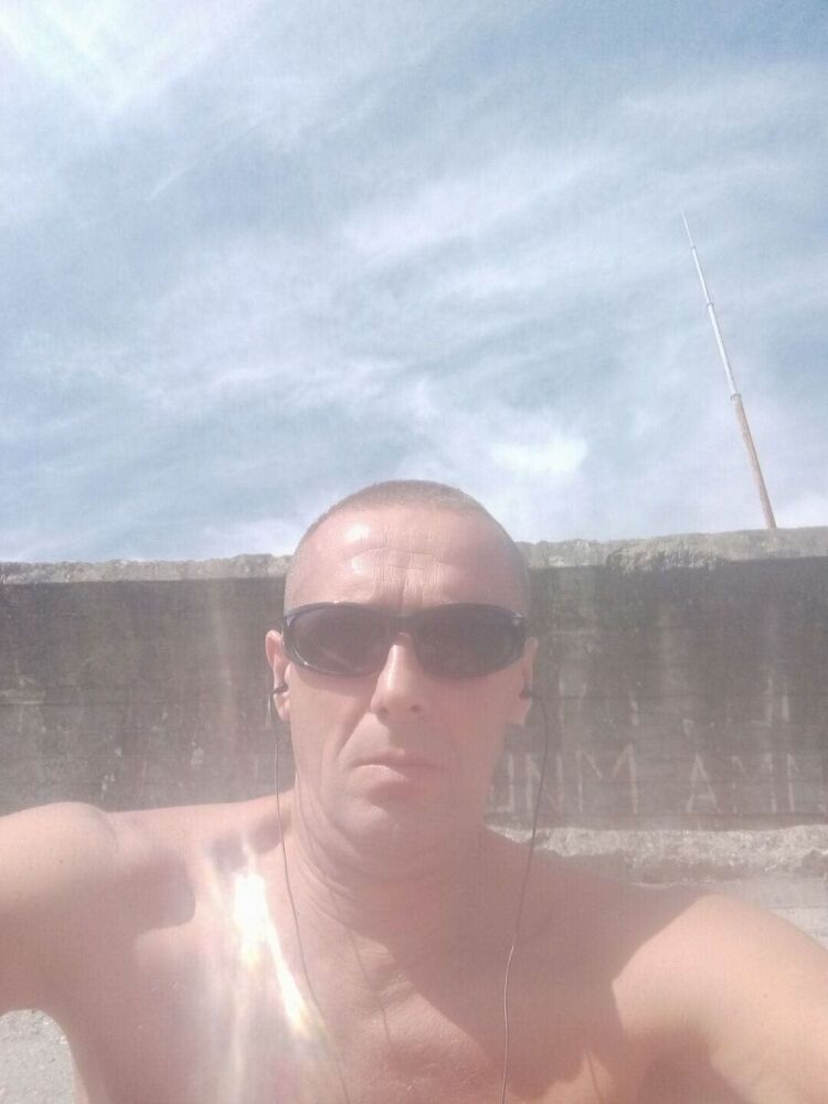  24392629  , 48 ,    