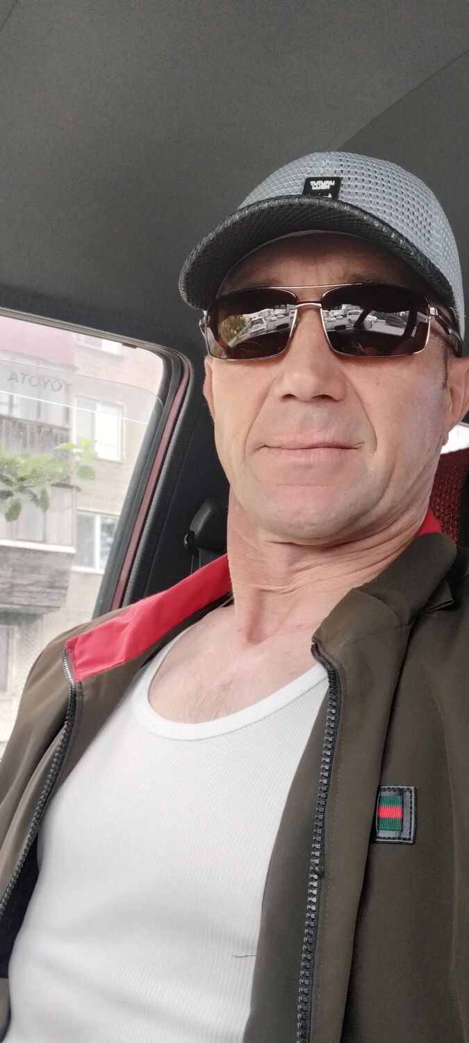  52970069  , 23 ,    -