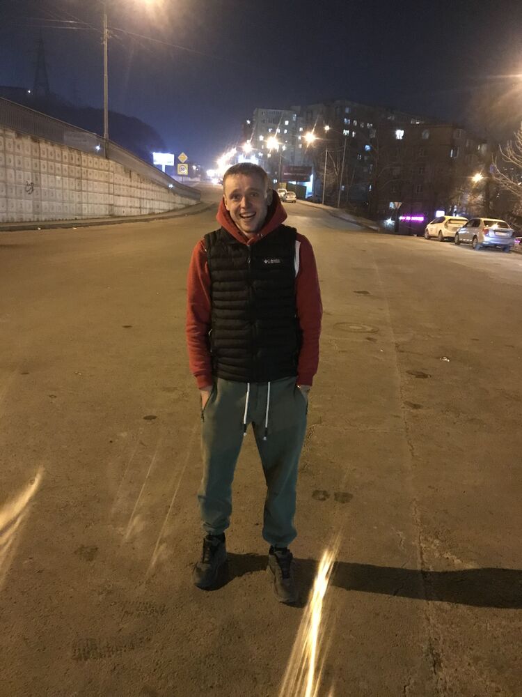  40365419  , 28 ,    